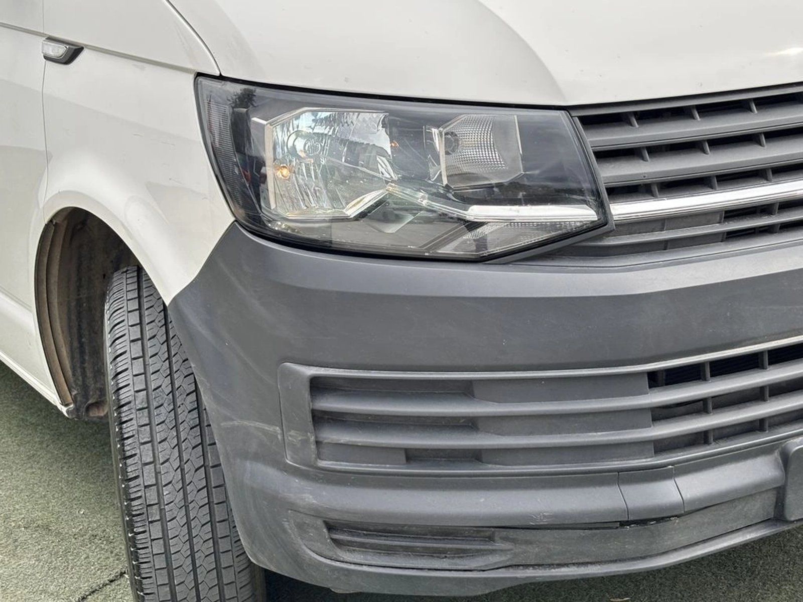 Volkswagen TRANSPORTER 2.0 T6 DIESEL 4X2 FURGON TECHO BAJO AC 2018 - Imagen 20 de 20