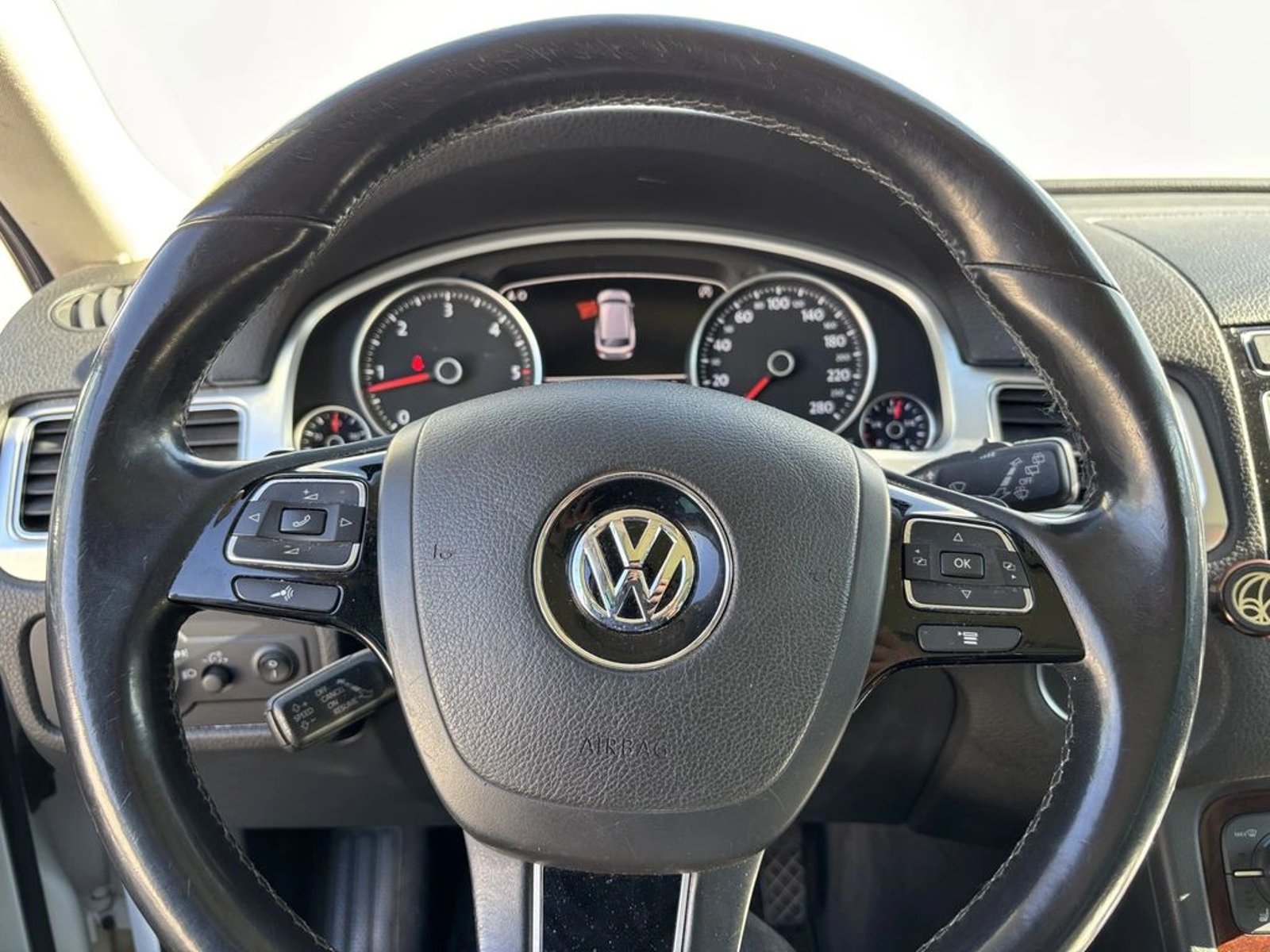 VOLKSWAGEN TOUAREG 3.0 TDI V6 AUTO NAV 4WD 2017 - Imagen 12 de 19