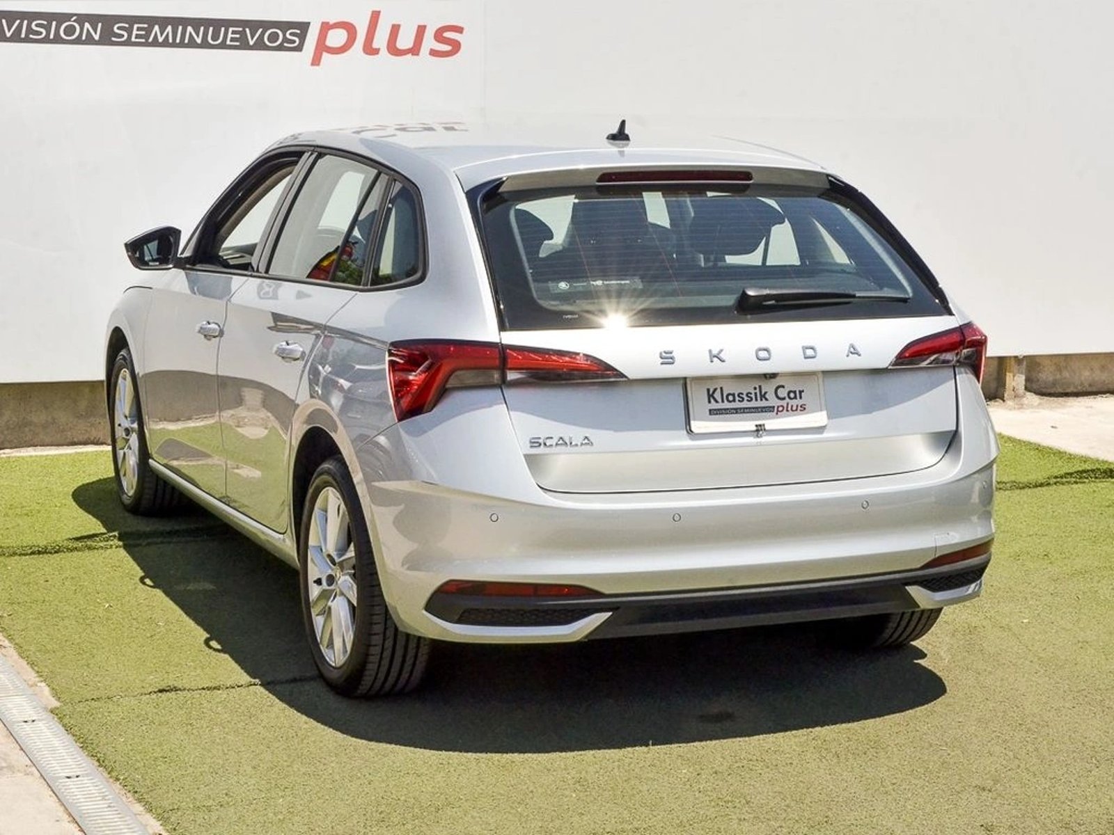 SKODA SCALA 1.5 TSI SELECTION  DSG AUTO 2025 - Imagen 6 de 20
