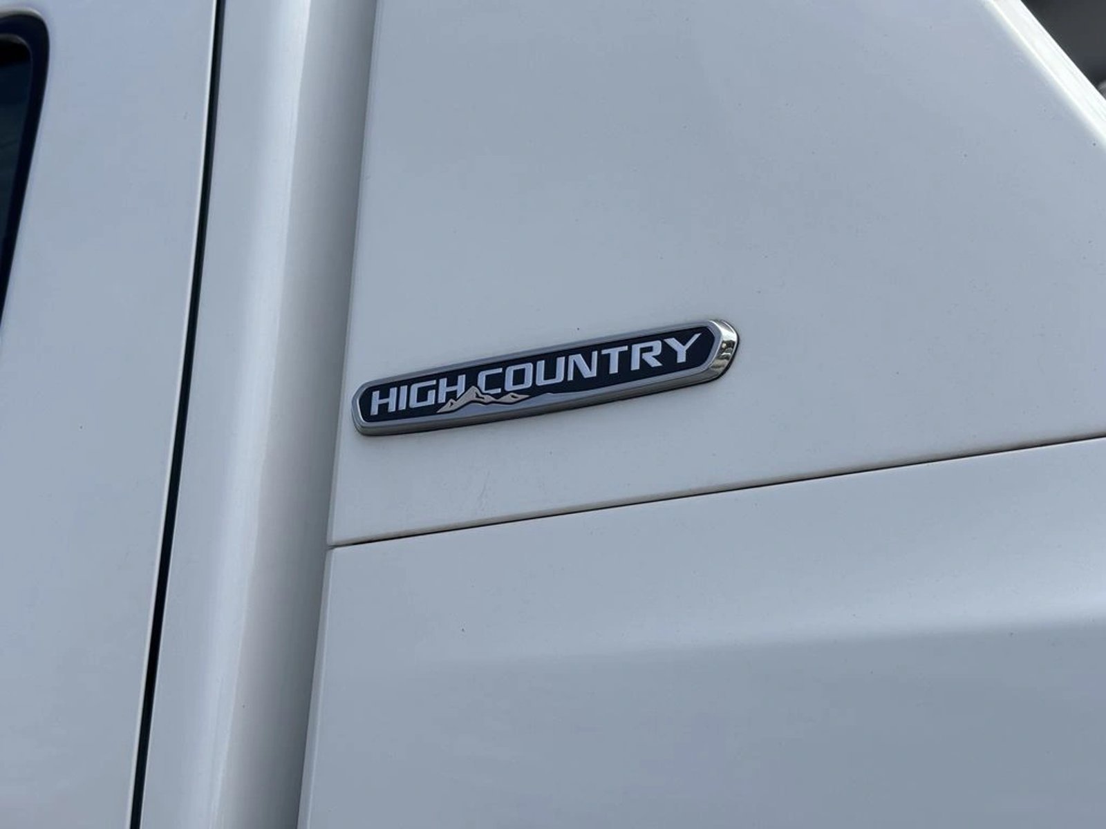 Chevrolet COLORADO 2.8 HIGH COUNTRY DIESEL 4WD AUTO 4P 2022 - Imagen 9 de 20