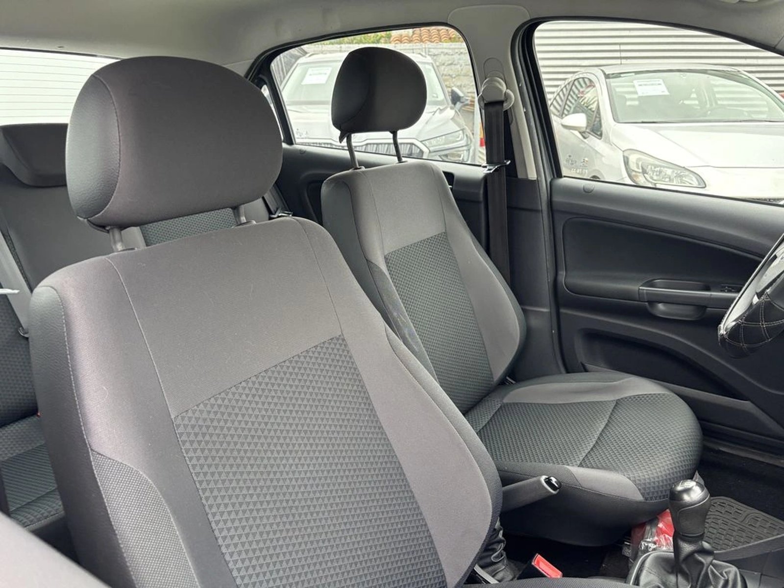 Volkswagen GOL 1.6 TRENDLINE MT 2021 - Imagen 6 de 18