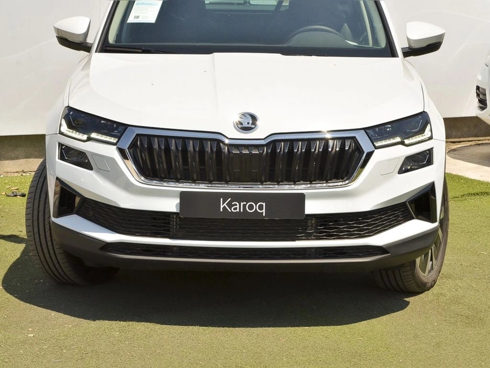 SKODA KAROQ 1.5 TSI AUTO DESIGN 2026 - Imagen 3 de 20