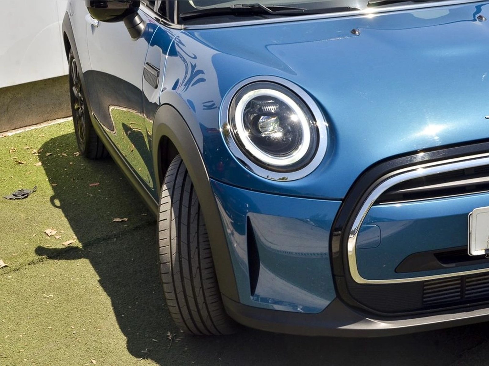 MINI COOPER 1.5 AUTO ESSENTIAL 2024 - Imagen 15 de 17