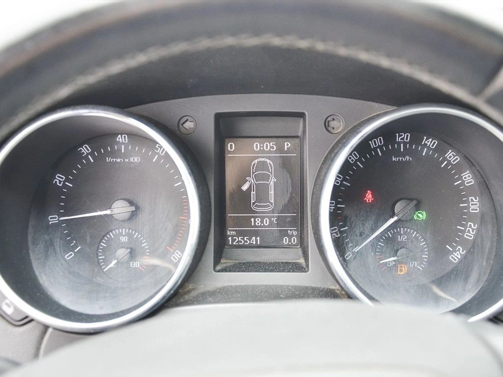 SKODA YETI 1.2 TSI ELEGANCE DSG 2013 - Imagen 17 de 20