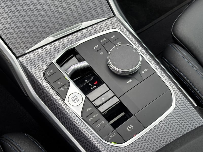 BMW 320 2.0 AT M SPORT 2024 - Imagen 9 de 20