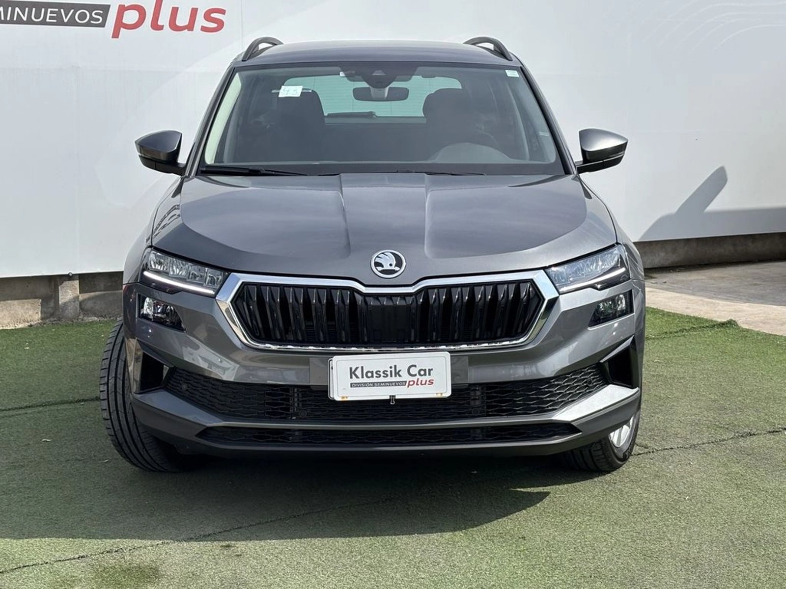 Skoda KAROQ 1.4 TSI AMBITION AUTO 2025 - Foto 2 de 20