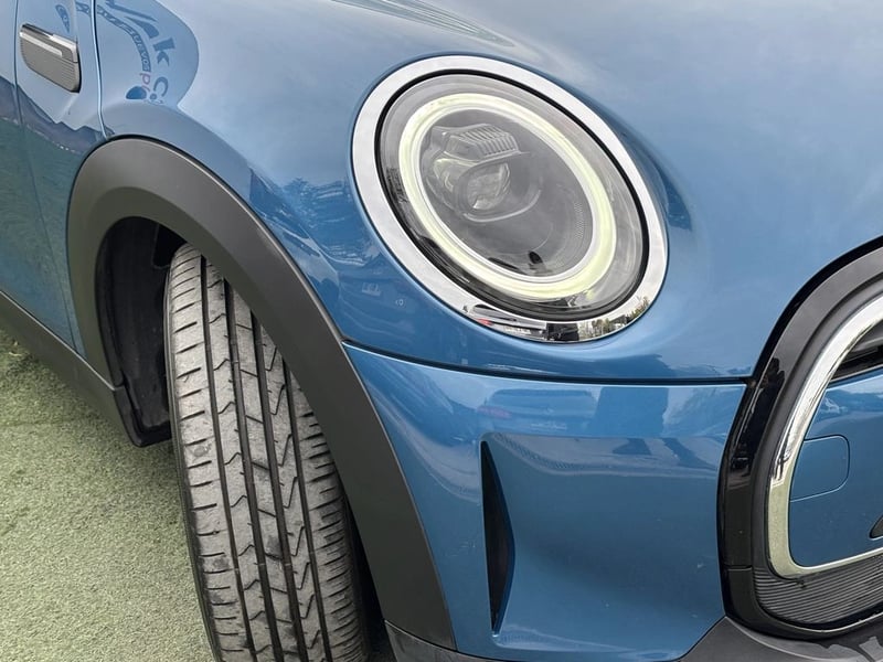 Mini COOPER 1.5 AUTO ESSENTIAL 2024 - Imagen 3 de 20