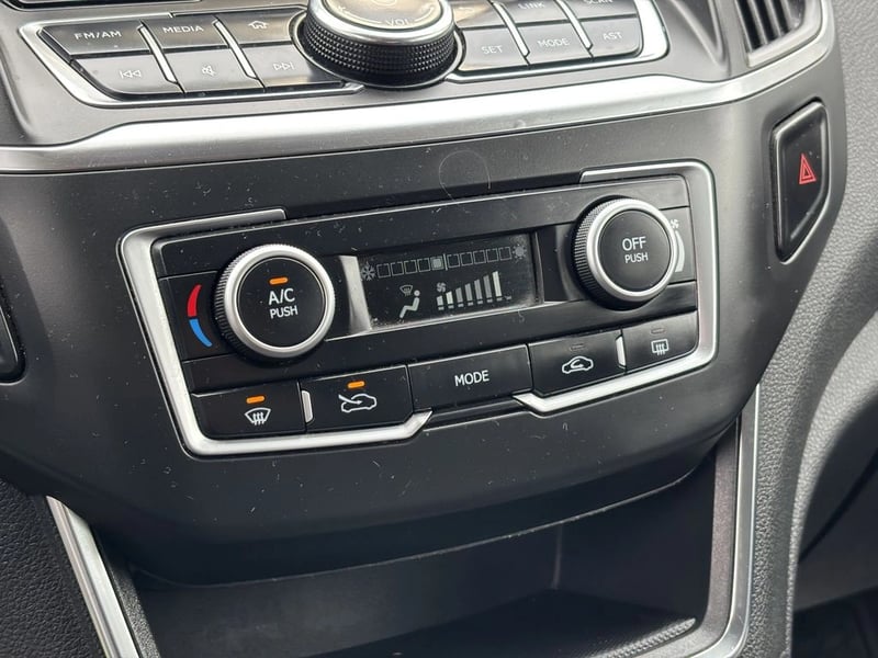 Dongfeng AX5 1.4 L TURBO 4X2 MT 5P 2019 - Imagen 17 de 20