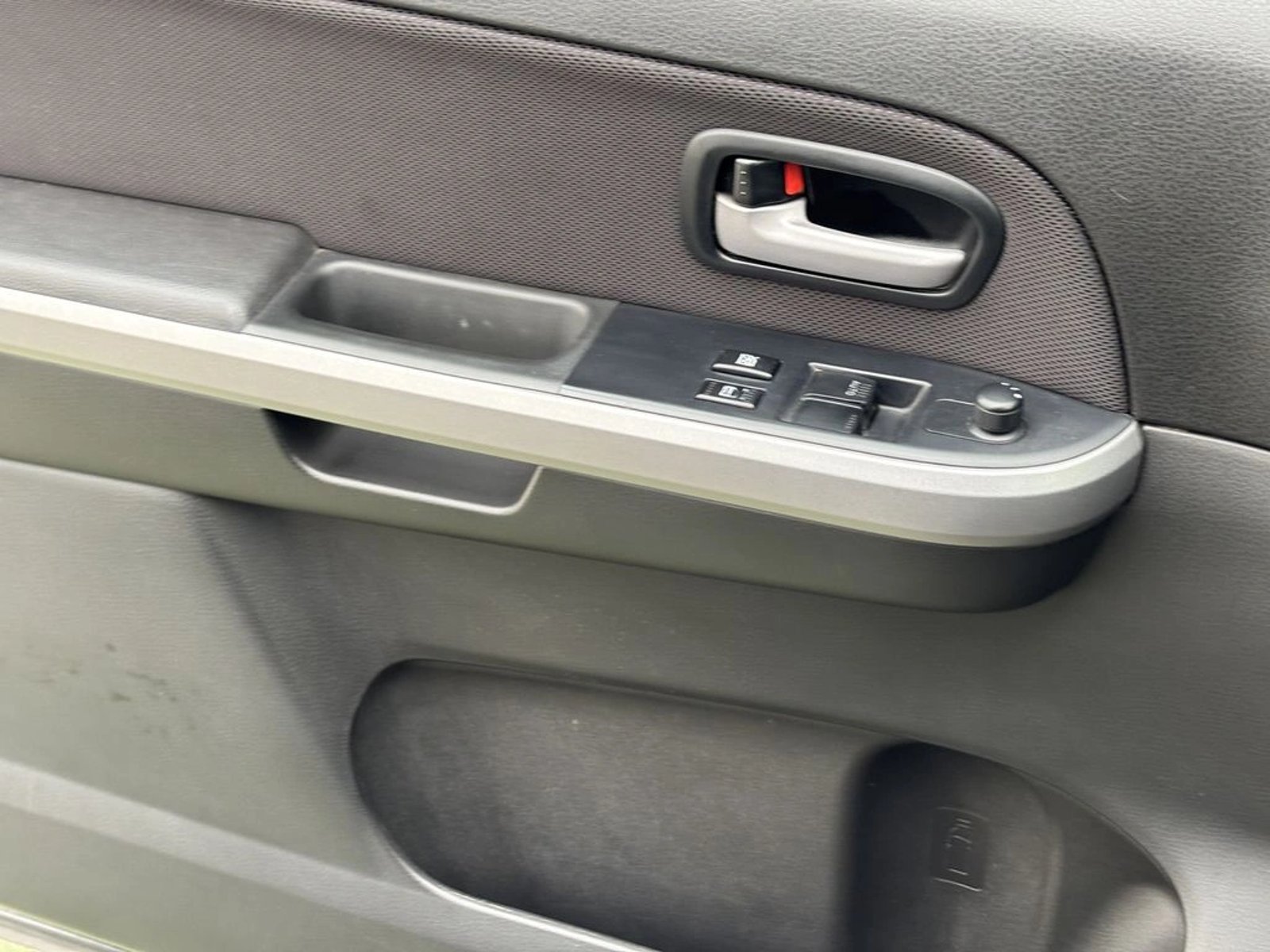 Suzuki GRAND VITARA 2.4 GLX SPORT 4WD MT 3P 2019 - Imagen 17 de 20