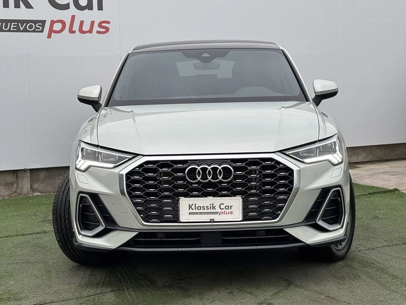 Audi Q3 SPORTBACK 1.4T 35 TFSI S-LINE AUTO SPORT 2025 - Foto 2 de 20