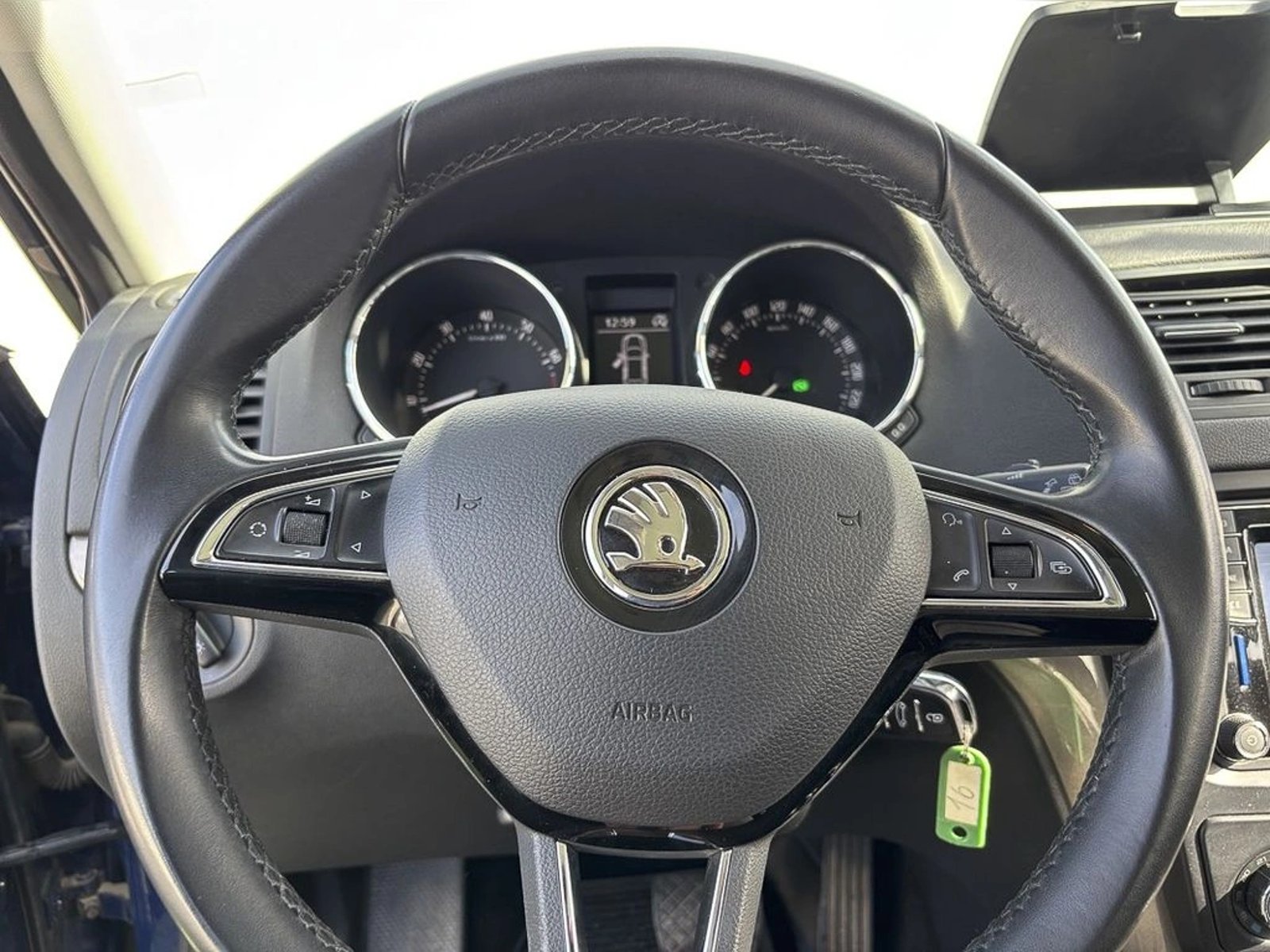SKODA YETI 1.2 TSI ELEGANCE DSG 2016 - Imagen 15 de 18