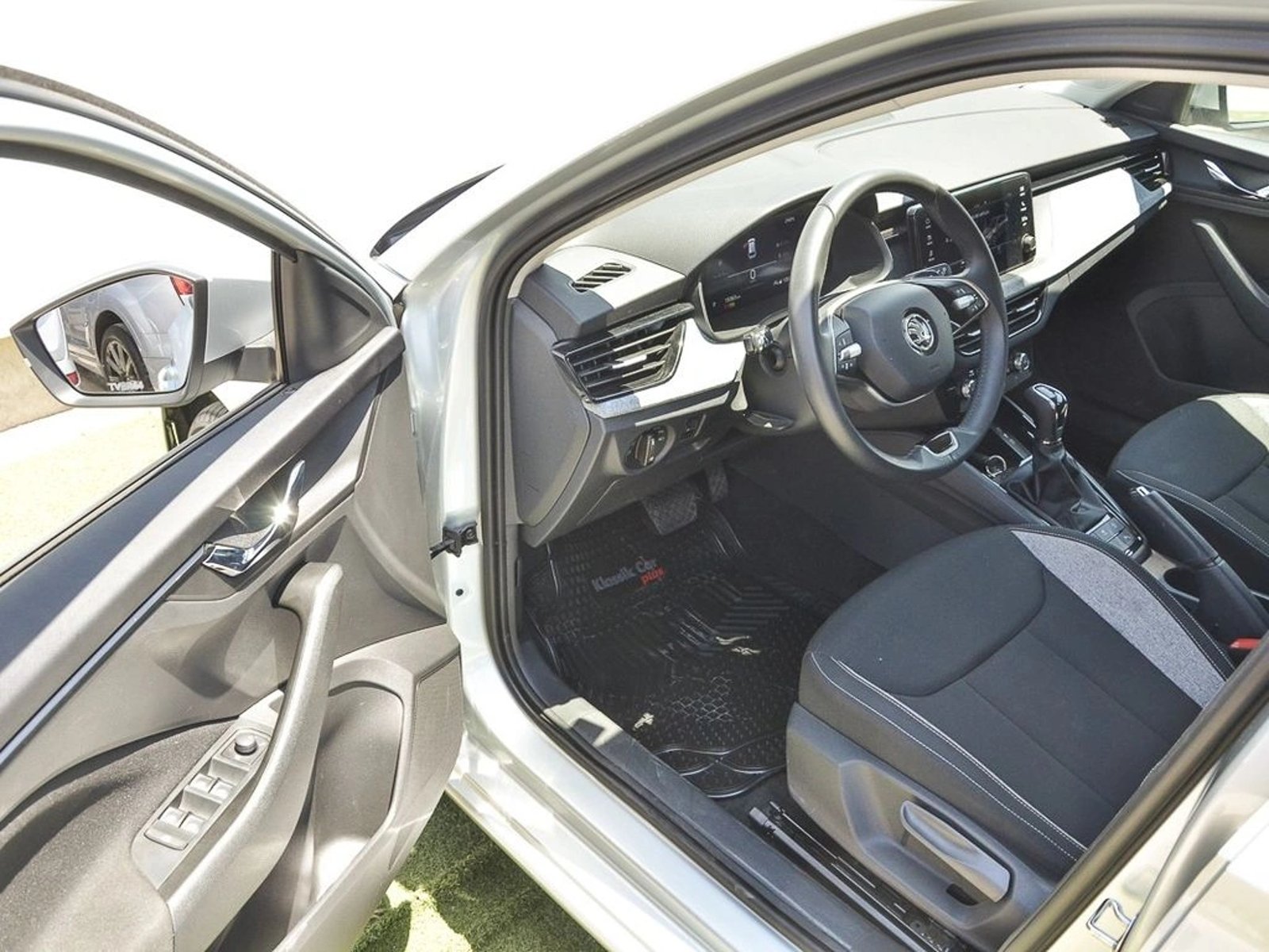 SKODA SCALA 1.5 TSI SELECTION  DSG AUTO 2025 - Imagen 9 de 20