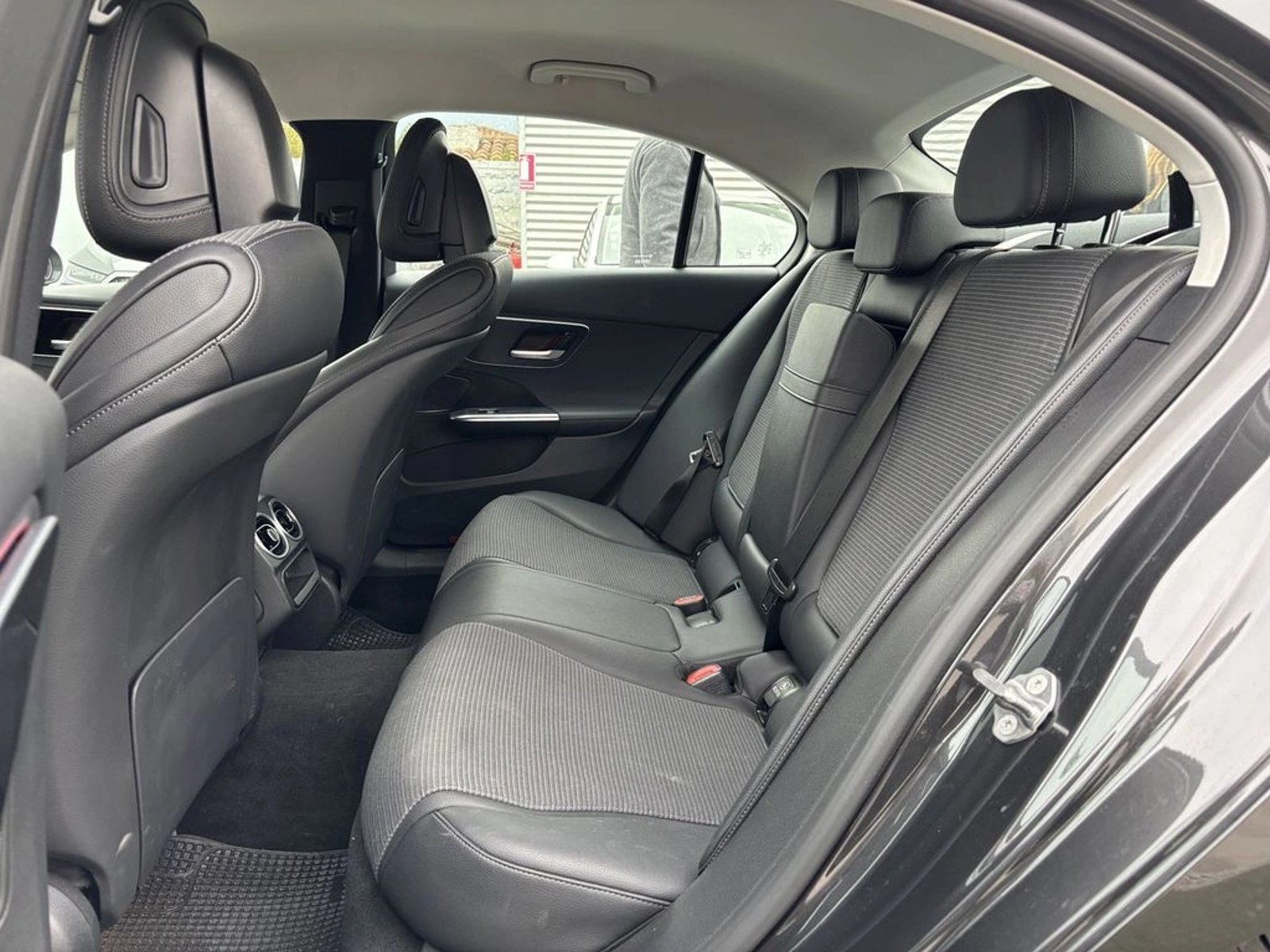 Mercedes-Benz C 180 1.5T G-9 AUTO 2022 - Imagen 11 de 20
