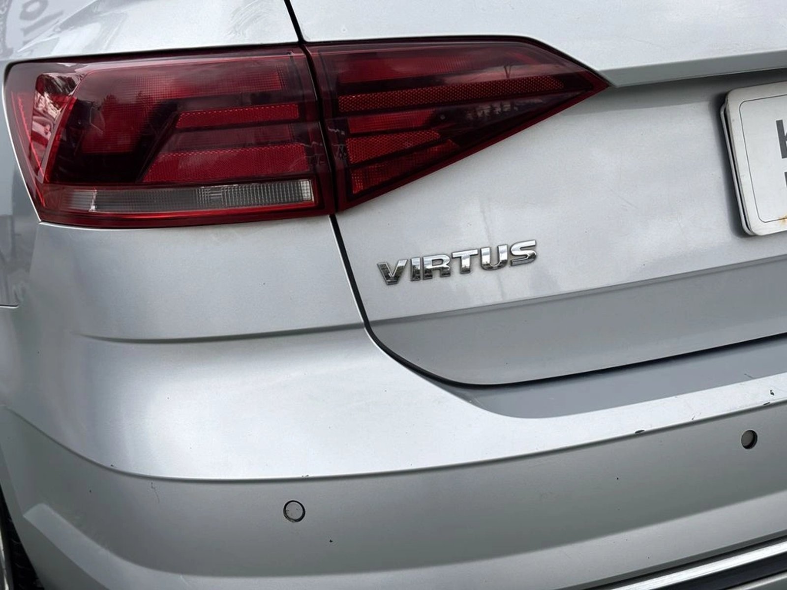 Volkswagen VIRTUS 1.6 MSI HIGHLINE 4X2 AT 4P 2019 - Imagen 7 de 20