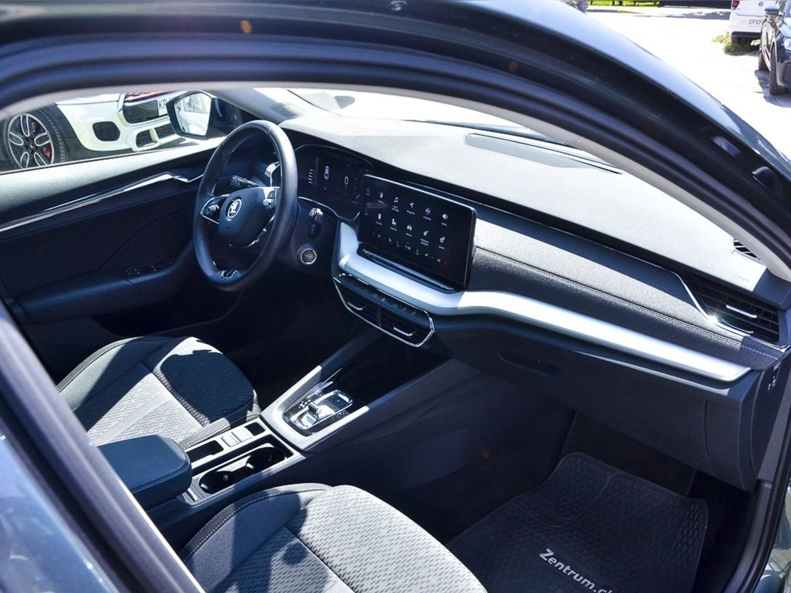 SKODA OCTAVIA 1.4 TSI AUTO STYLE 2022 - Imagen 18 de 20