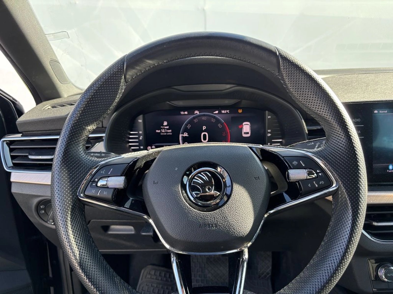 SKODA SCALA 1.5 TSI SELECTION DSG AUTO 2022 - Imagen 11 de 16