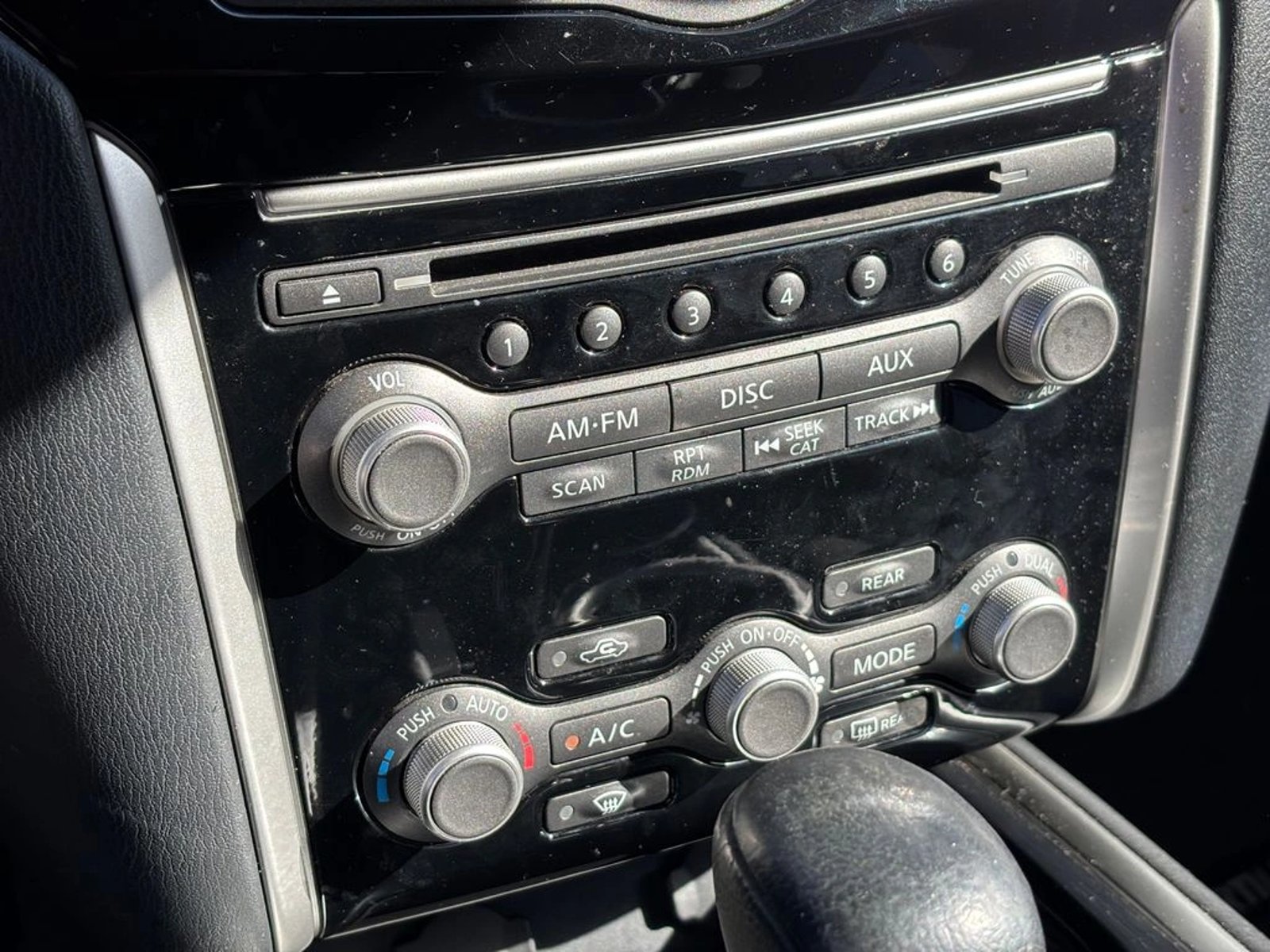 NISSAN PATHFINDER 3.5 SENSE CVT AUTO 2015 - Imagen 10 de 17