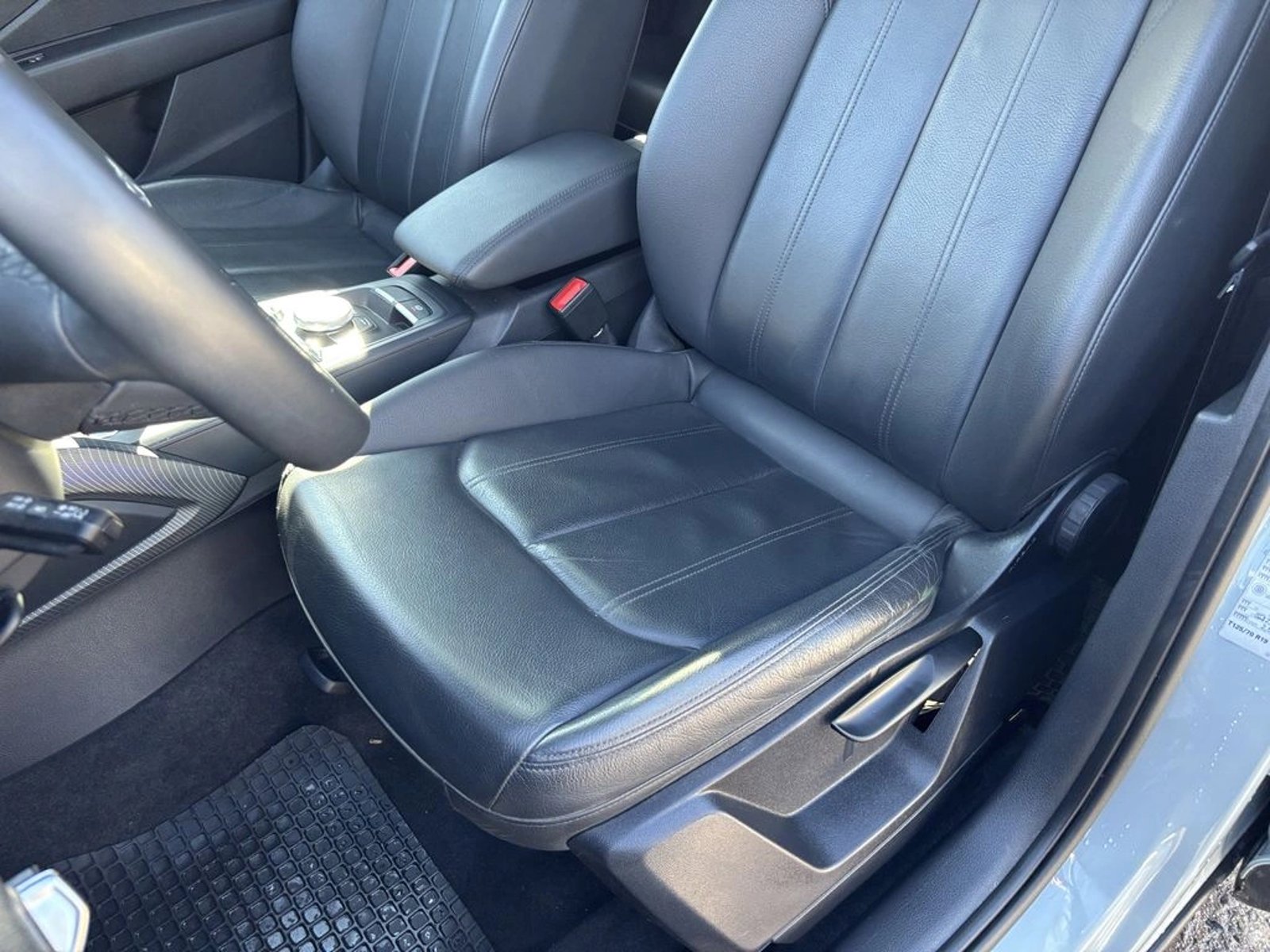 Audi Q2 1.4 35 TFSI STRONIC AUTO LIMITED EDITION 2022 - Imagen 8 de 20