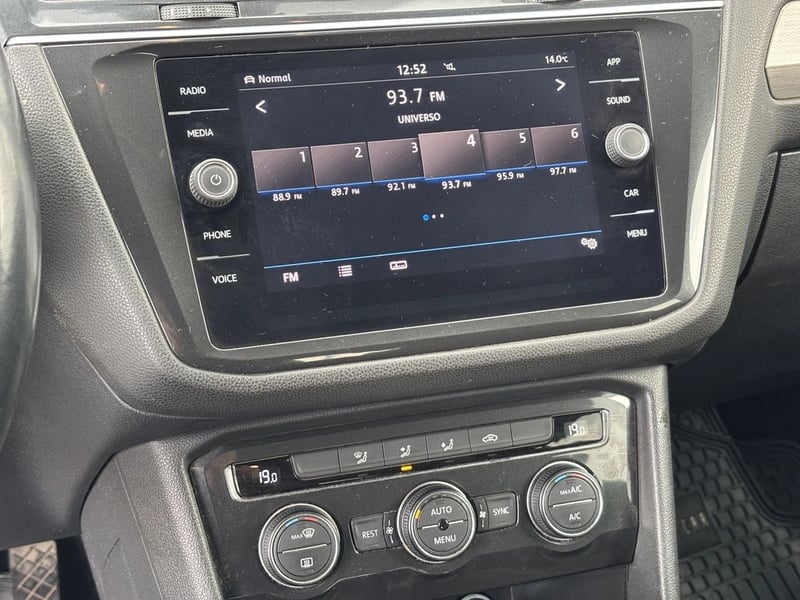 Volkswagen TIGUAN 1.4 TSI AUTO 2018 - Imagen 17 de 20