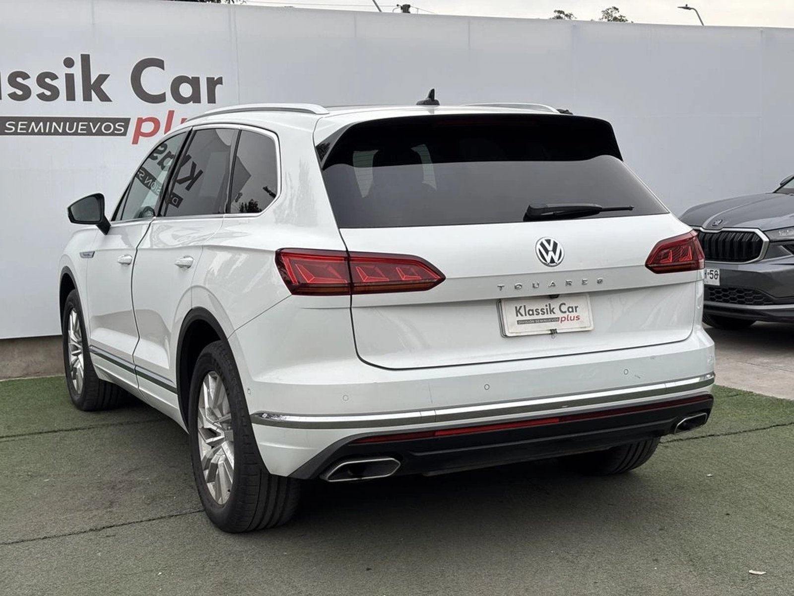 Volkswagen TOUAREG 3.0 V6 TDI DIESEL LIMITED 4WD AT 5P 2019 - Foto 4 de 20