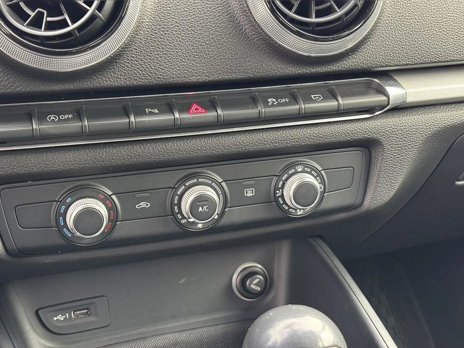 AUDI A3 1.4 35 TFSI  STRONIC AUTO SPORTBACK 2018 - Imagen 11 de 17