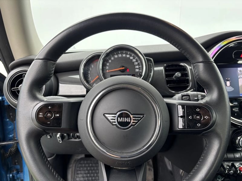 Mini COOPER 1.5 AUTO ESSENTIAL 2024 - Imagen 19 de 20