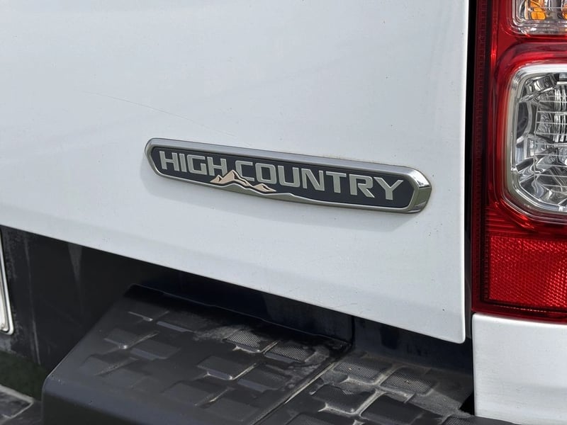 Chevrolet COLORADO 2.8 HIGH COUNTRY DIESEL 4WD AUTO 4P 2022 - Imagen 7 de 20