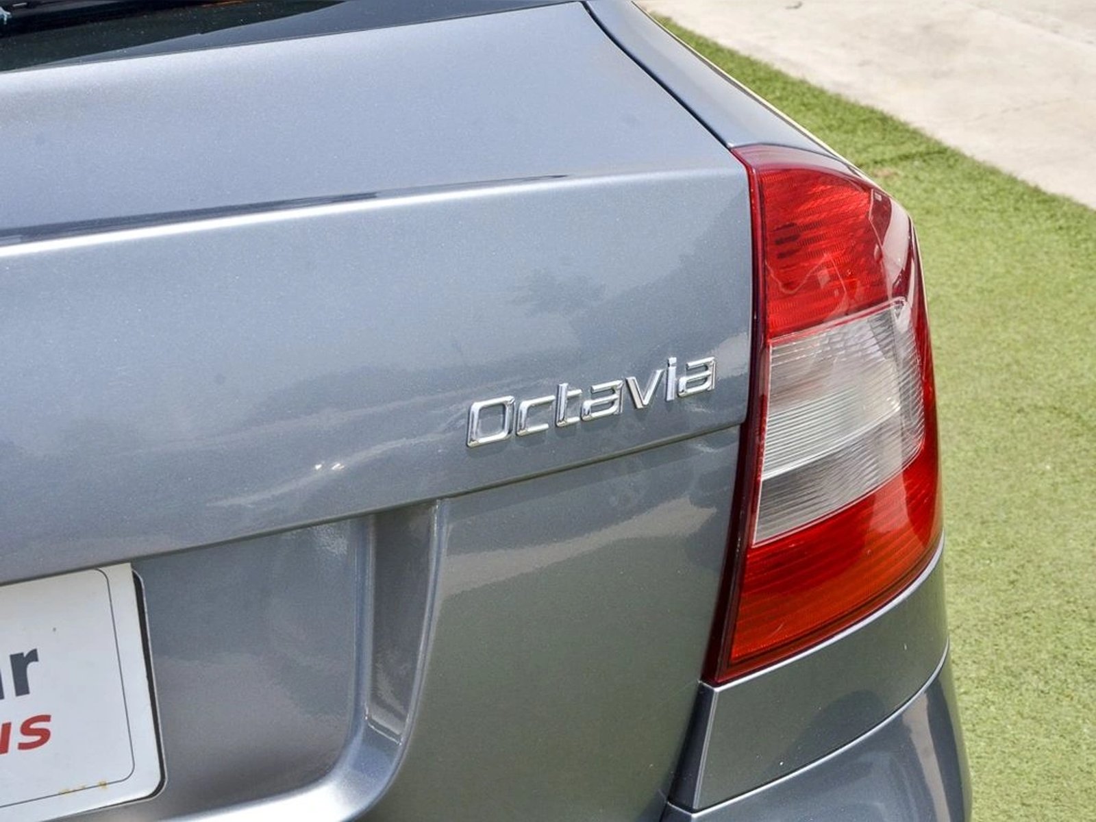 SKODA OCTAVIA 1.4 ELEGANCE DSG 2013 - Imagen 6 de 20