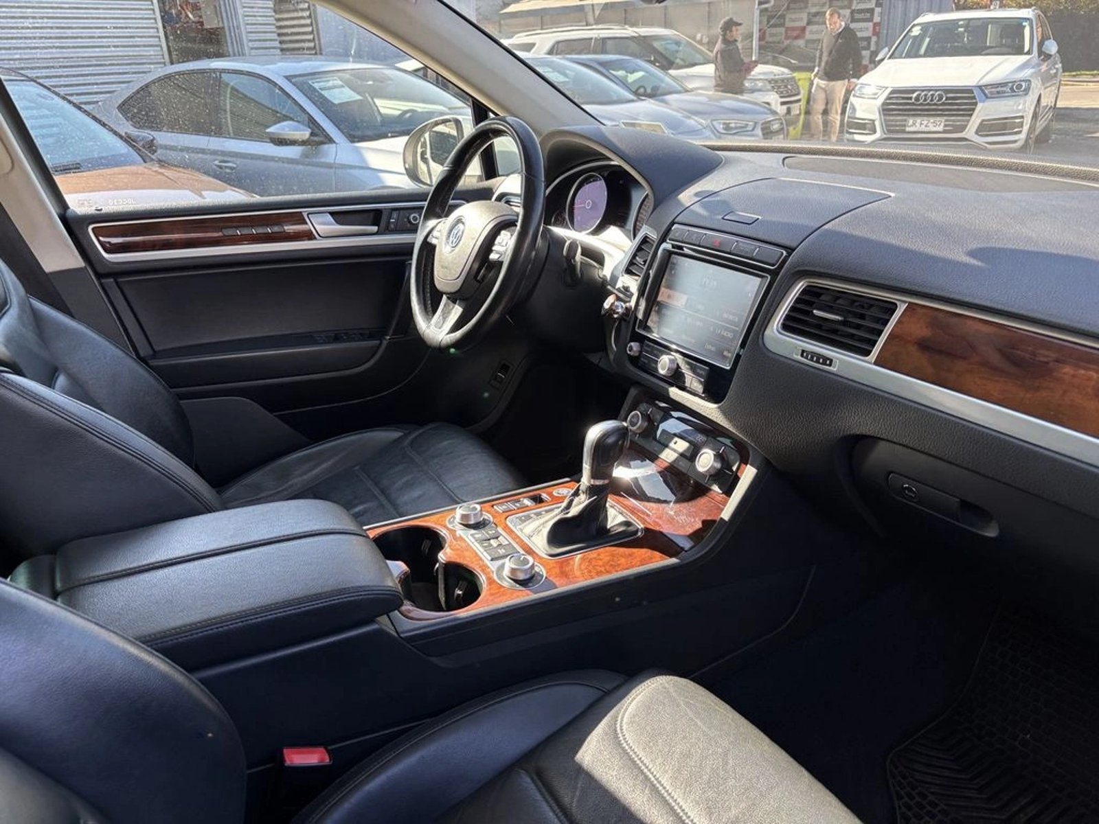 VOLKSWAGEN TOUAREG 3.0 TDI V6 AUTO NAV 4WD 2017 - Imagen 18 de 19