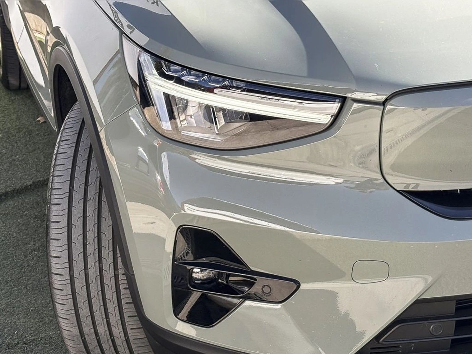 VOLVO XC40 P6 RECHARGE 2024 - Imagen 16 de 19