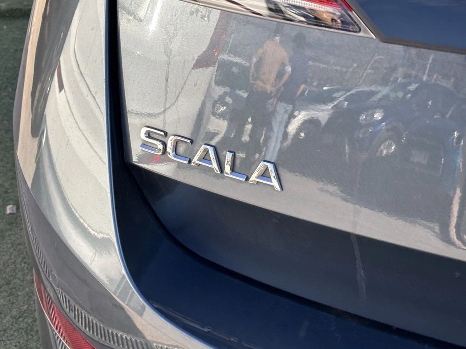 Skoda SCALA 1.5 TSI DESIGNE DSG AUTO 2022 - Foto 4 de 16