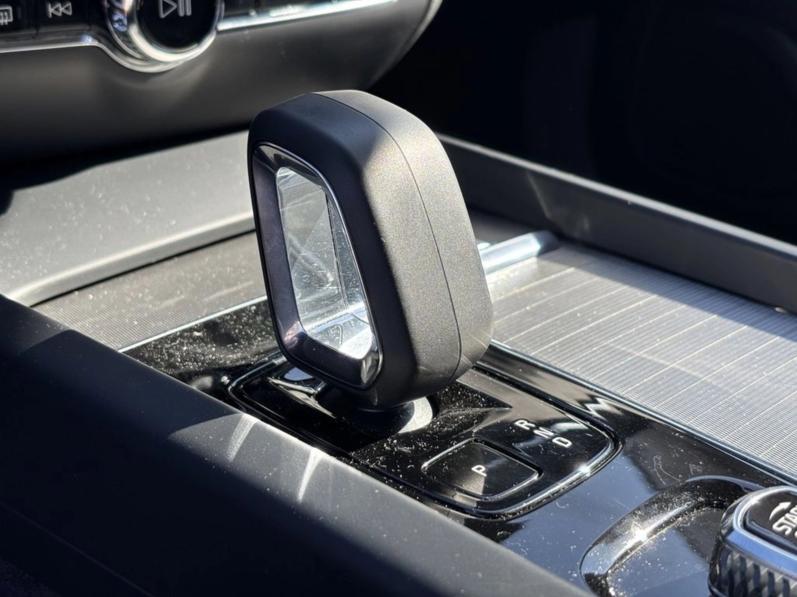 Volvo S60 2.0 B4 PLUS HYBRID FWD AT 4P 2023 - Imagen 14 de 20