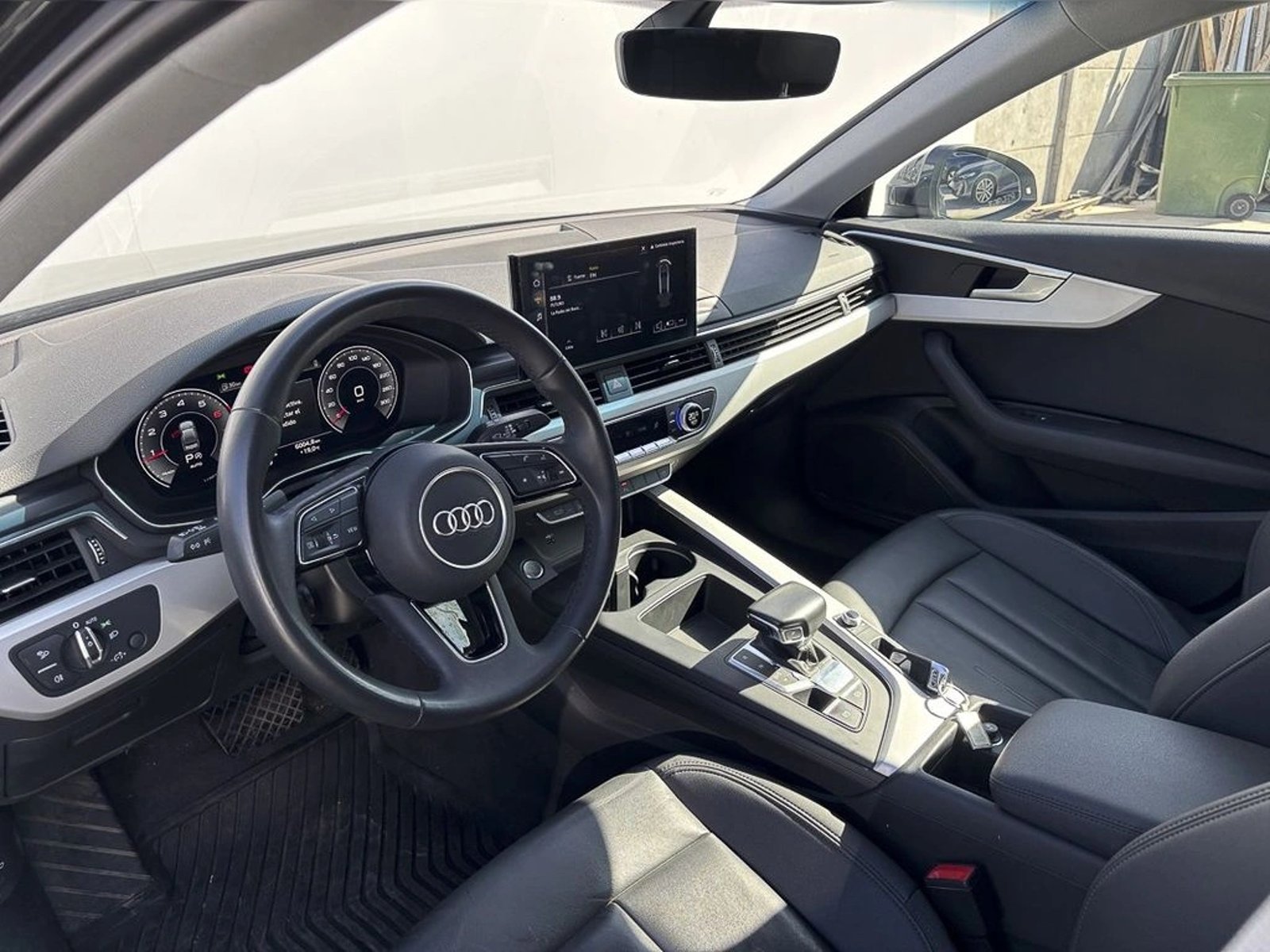 AUDI A4 2.0 TFSI 35 S-TRONIC 2024 - Imagen 8 de 17