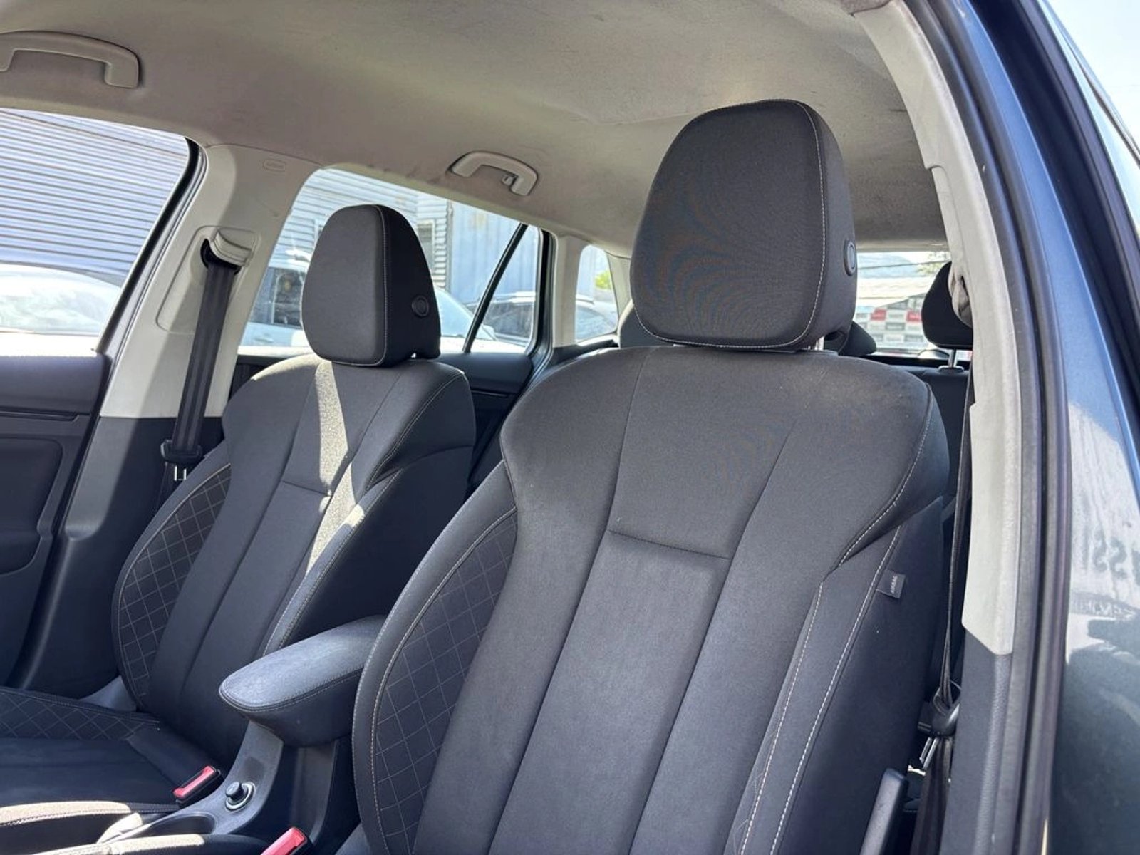 Skoda KAMIQ 1.5 TSI AMBITION AUTO 2021 - Imagen 7 de 18