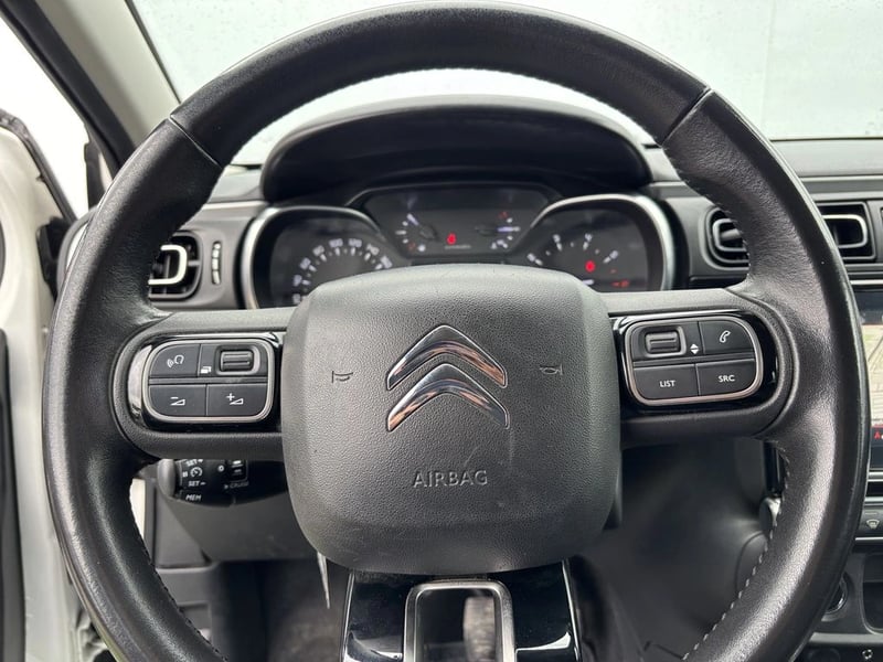 Citroën C3 1.6 BLUEHDI DIESEL SHINE 4X2 HB 100 S&S BVM MT 5P 2018 - Imagen 14 de 20