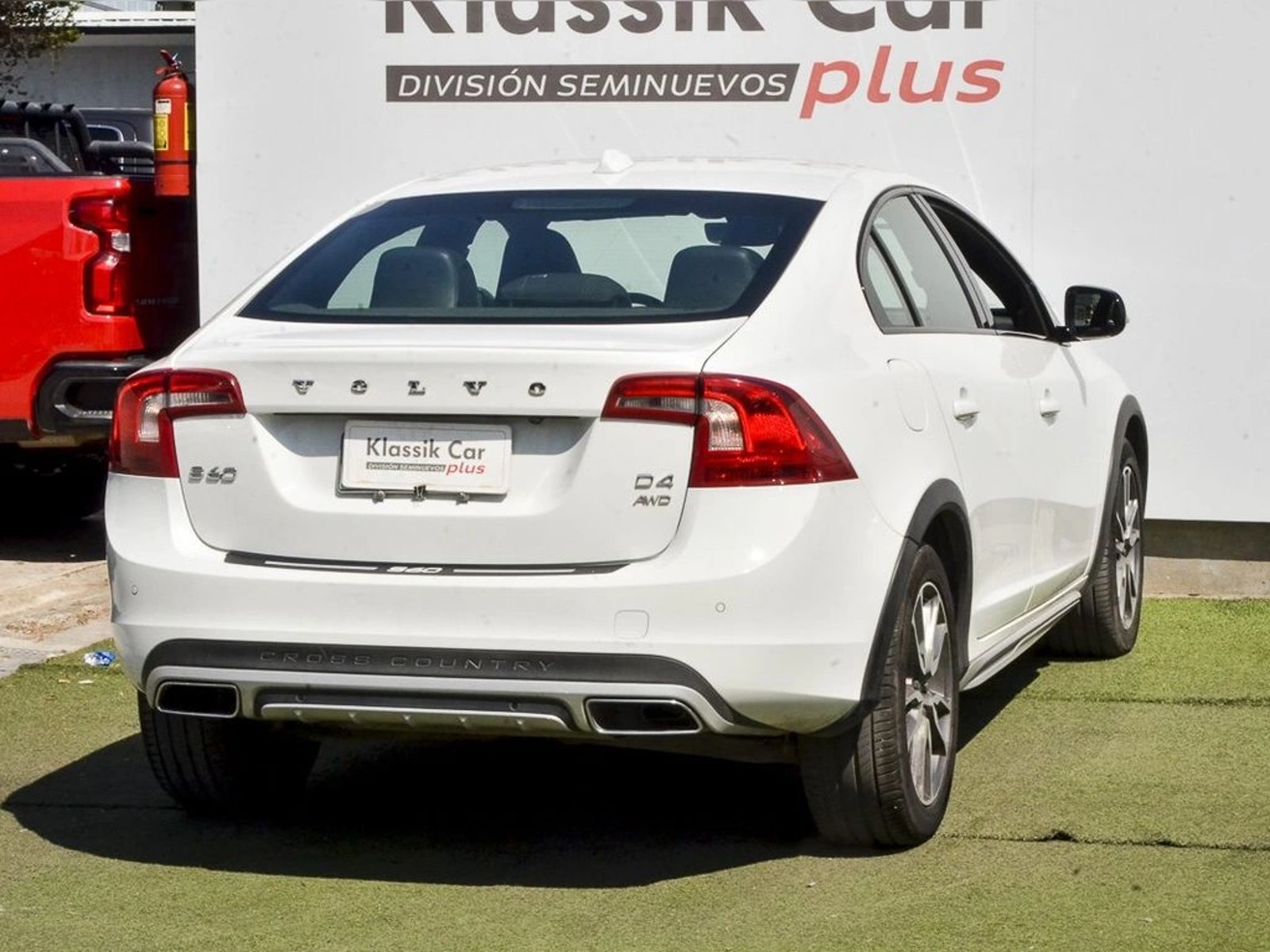 VOLVO S60 CROSS COUNTRY 2.4 D4 AUTO LIMITED 4WD 2019 - Imagen 6 de 14
