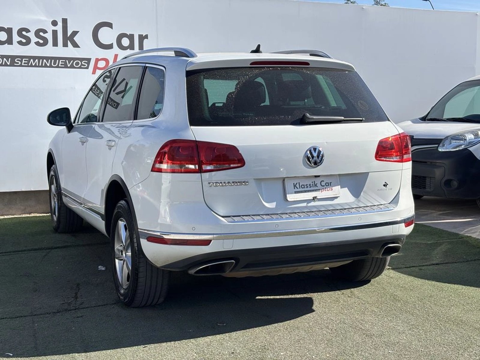 VOLKSWAGEN TOUAREG 3.0 TDI V6 AUTO NAV 4WD 2017 - Foto 4 de 19