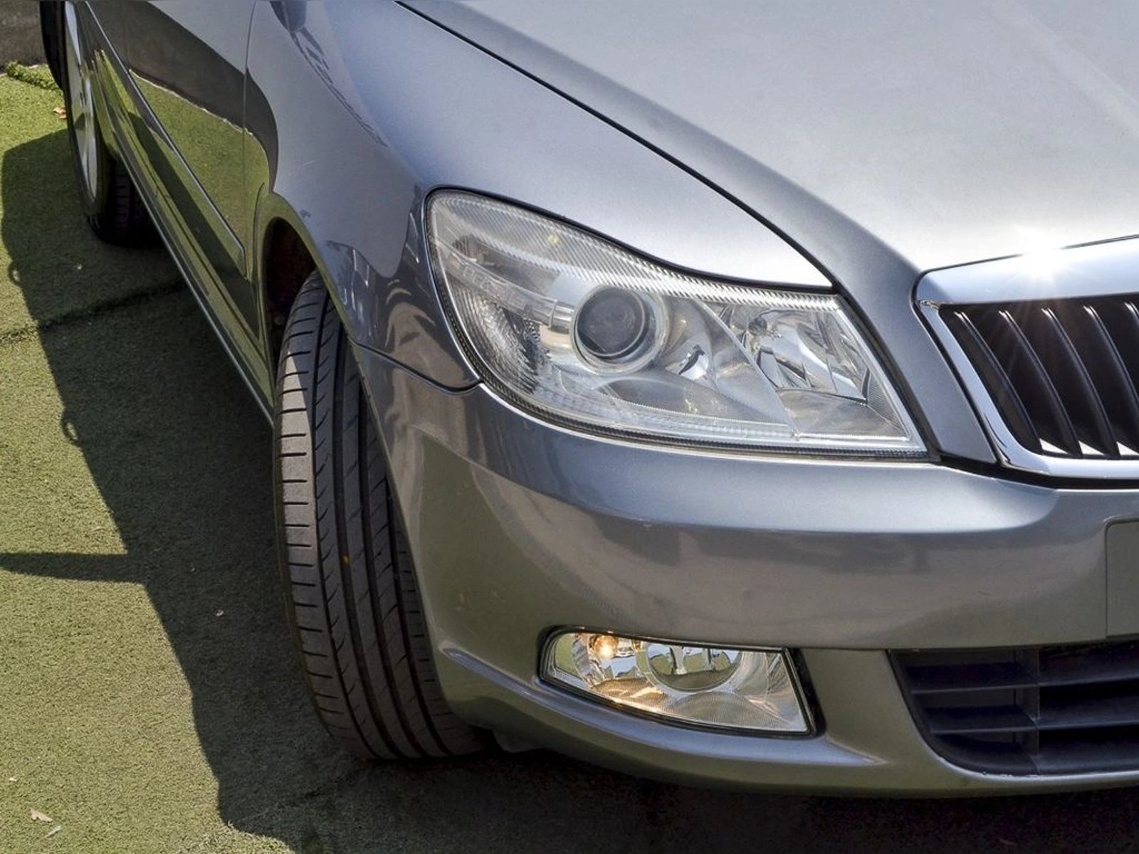 SKODA OCTAVIA 1.4 ELEGANCE DSG 2013 - Imagen 19 de 20