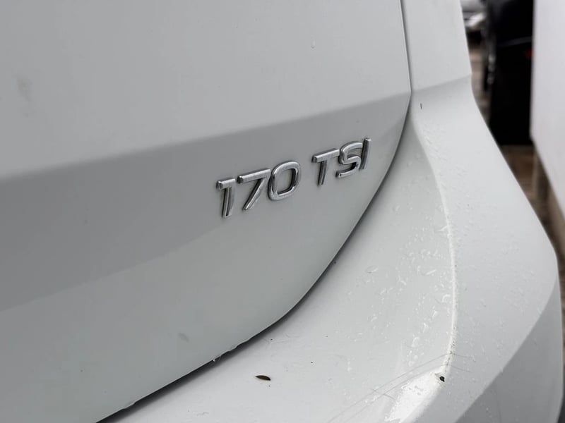 Volkswagen T-CROSS 1.0 TSI TRENDLINE 4X2 5MT 5P 2023 - Imagen 6 de 19