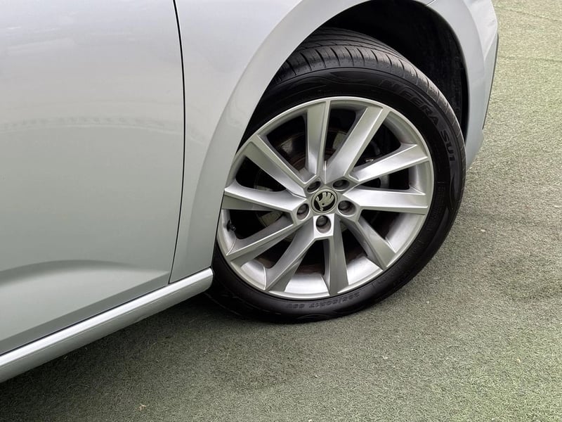 Skoda SCALA 1.5 TSI SELECTION  DSG AUTO 2025 - Imagen 4 de 20