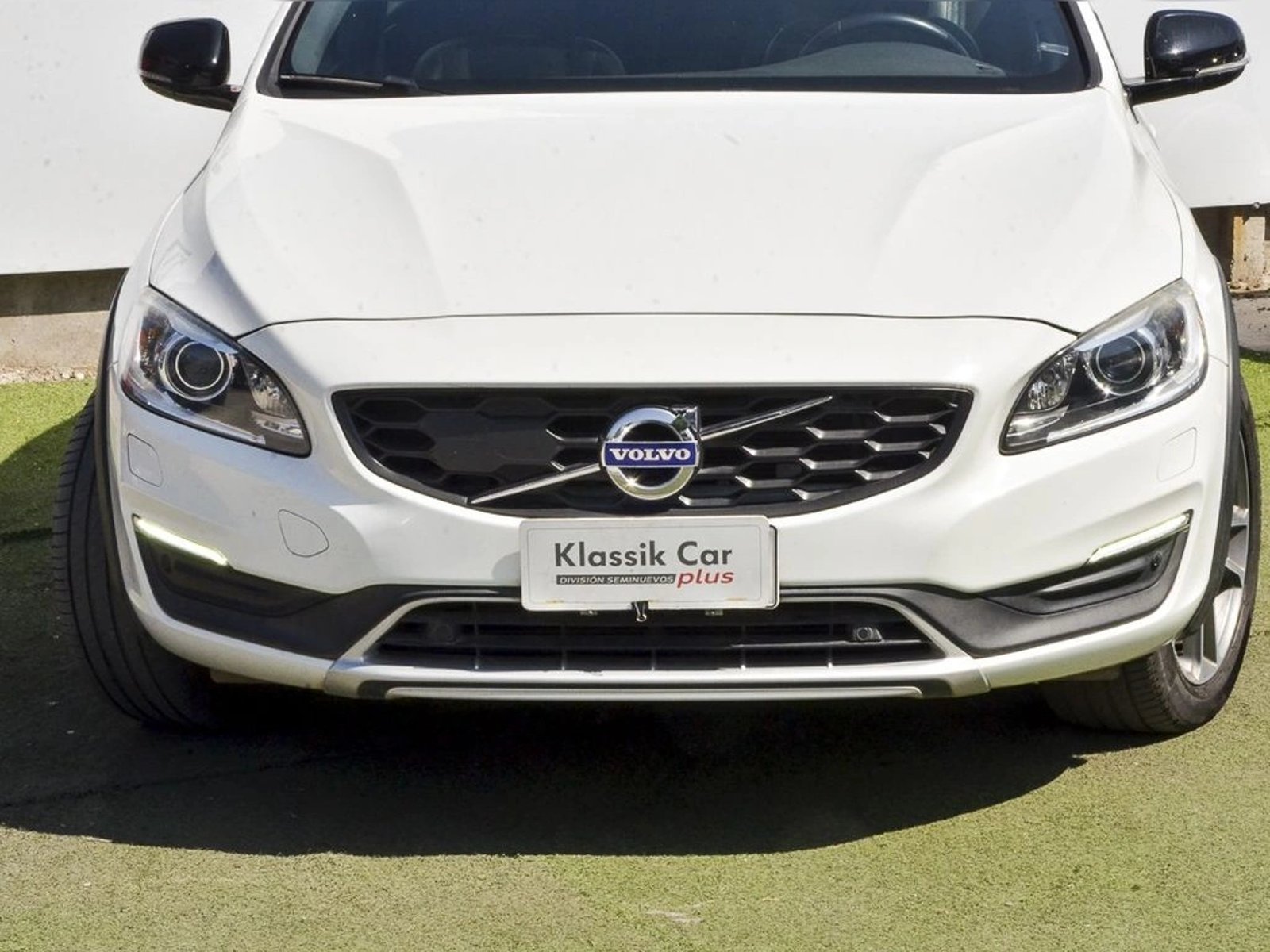 VOLVO S60 CROSS COUNTRY 2.4 D4 AUTO LIMITED 4WD 2019 - Imagen 3 de 14