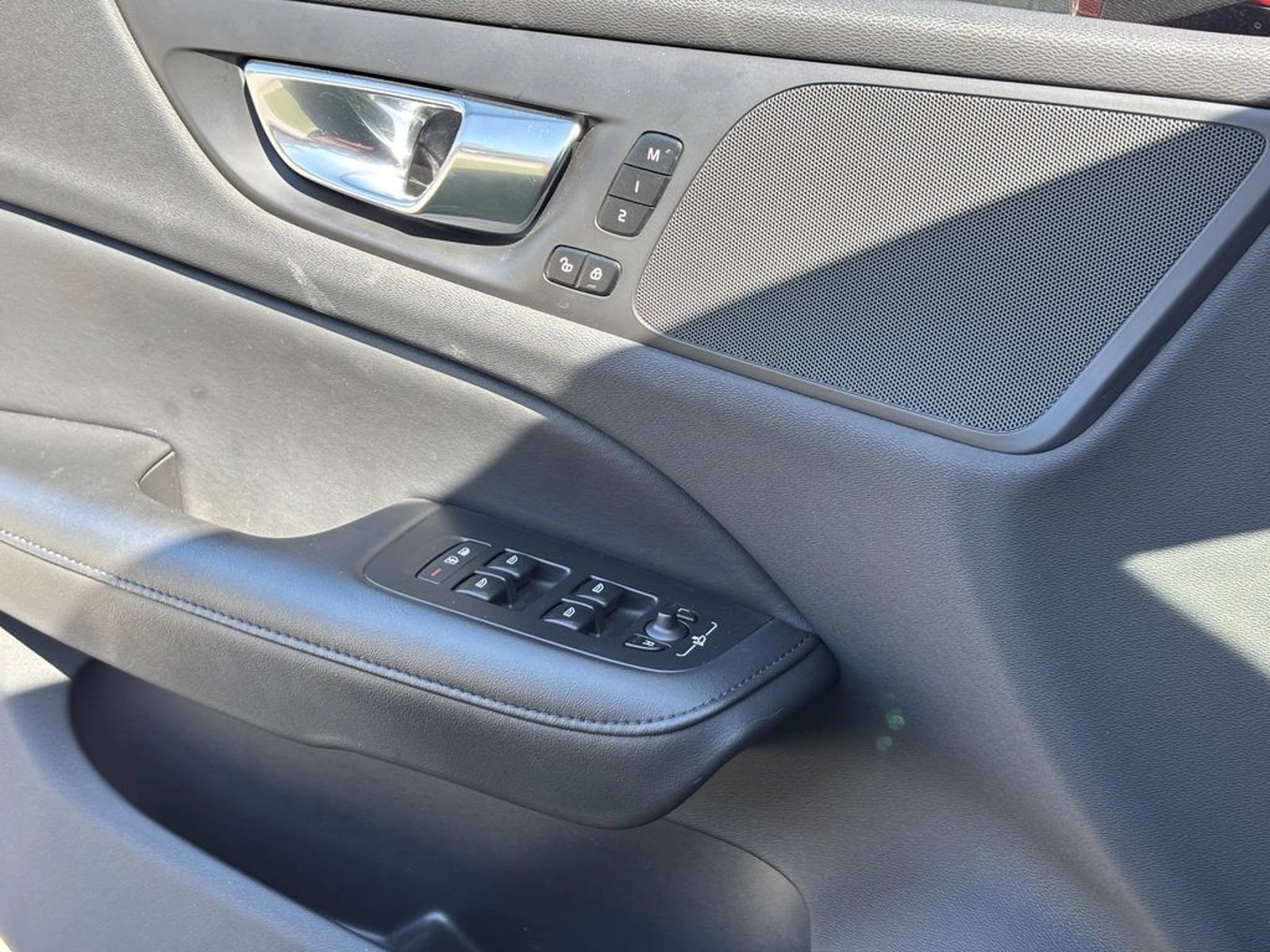 Volvo S60 2.0 B4 PLUS HYBRID FWD AT 4P 2023 - Imagen 20 de 20