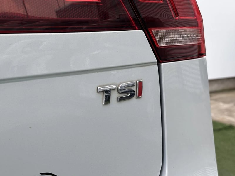 Volkswagen TIGUAN 1.4 TSI AUTO 2018 - Imagen 11 de 20