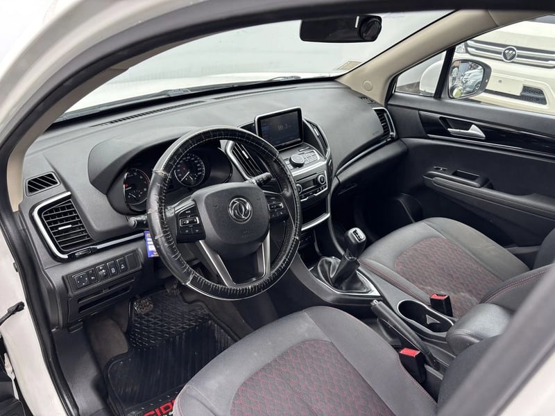 Dongfeng AX5 1.4 L TURBO 4X2 MT 5P 2019 - Imagen 9 de 20