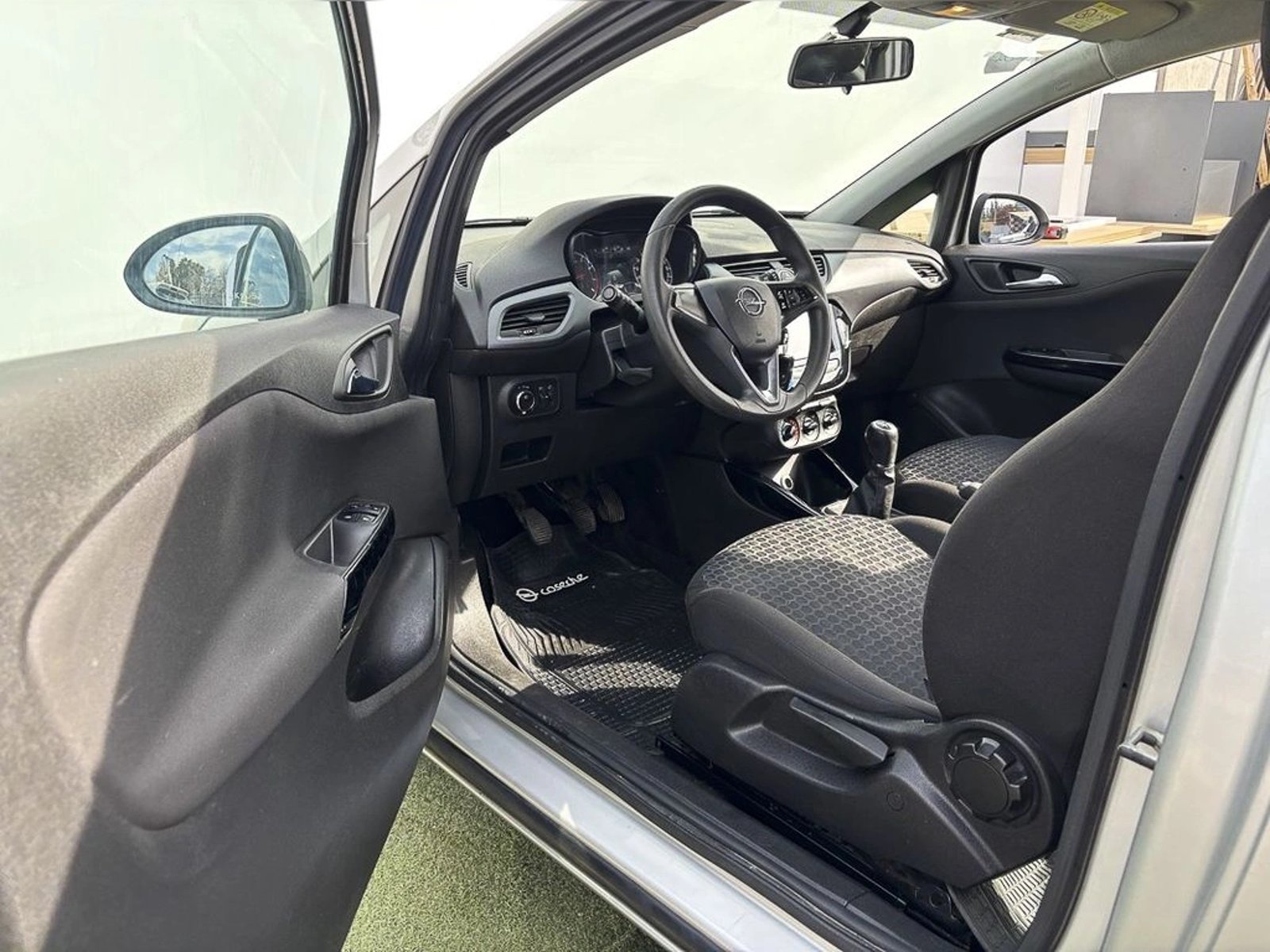 OPEL CORSA 1.4 ENJOY 2017 - Imagen 10 de 18