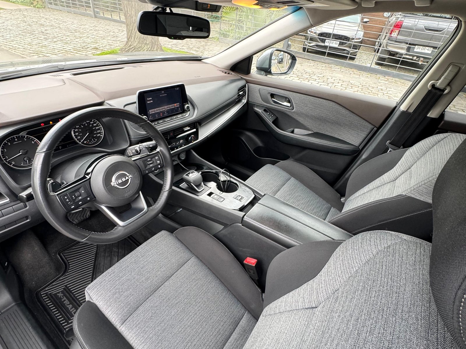 Nissan X-TRAIL 2023 - Foto 4 de 5