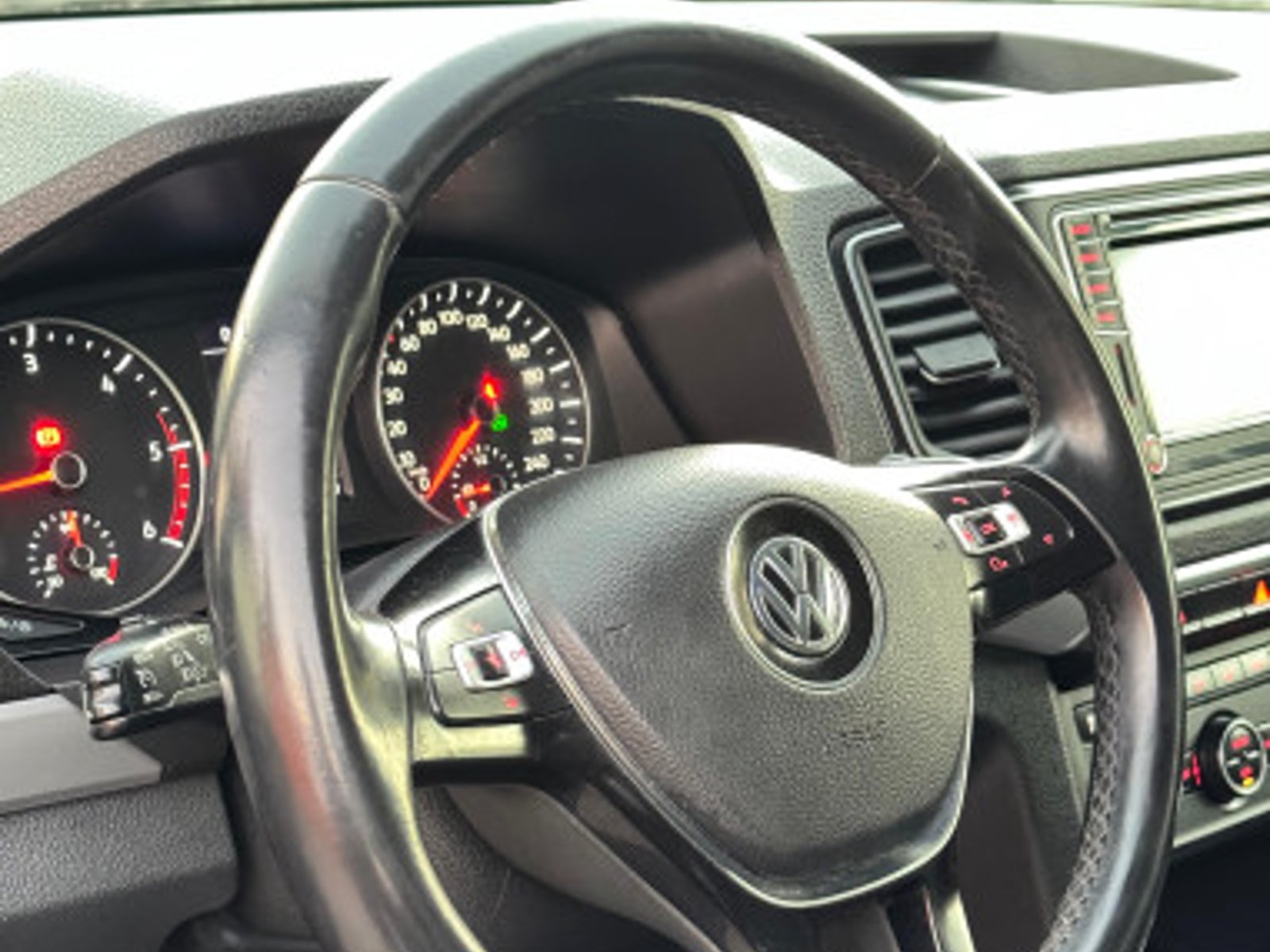 Volkswagen AMAROK 2020 - Foto 5 de 13
