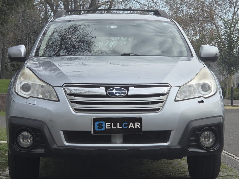 Subaru OUTBACK 2013