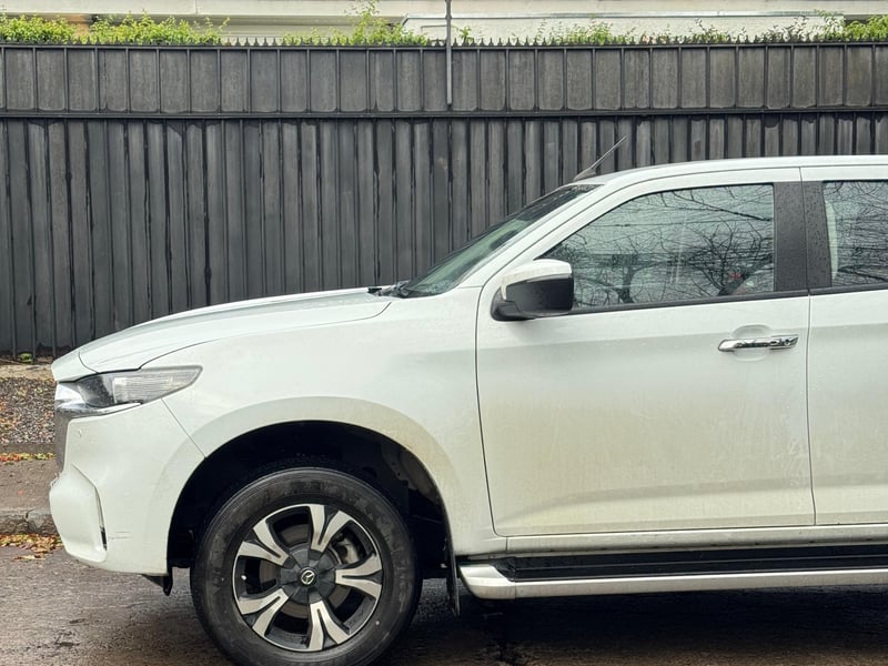 Mazda BT-50 2023 - Imagen 6 de 14