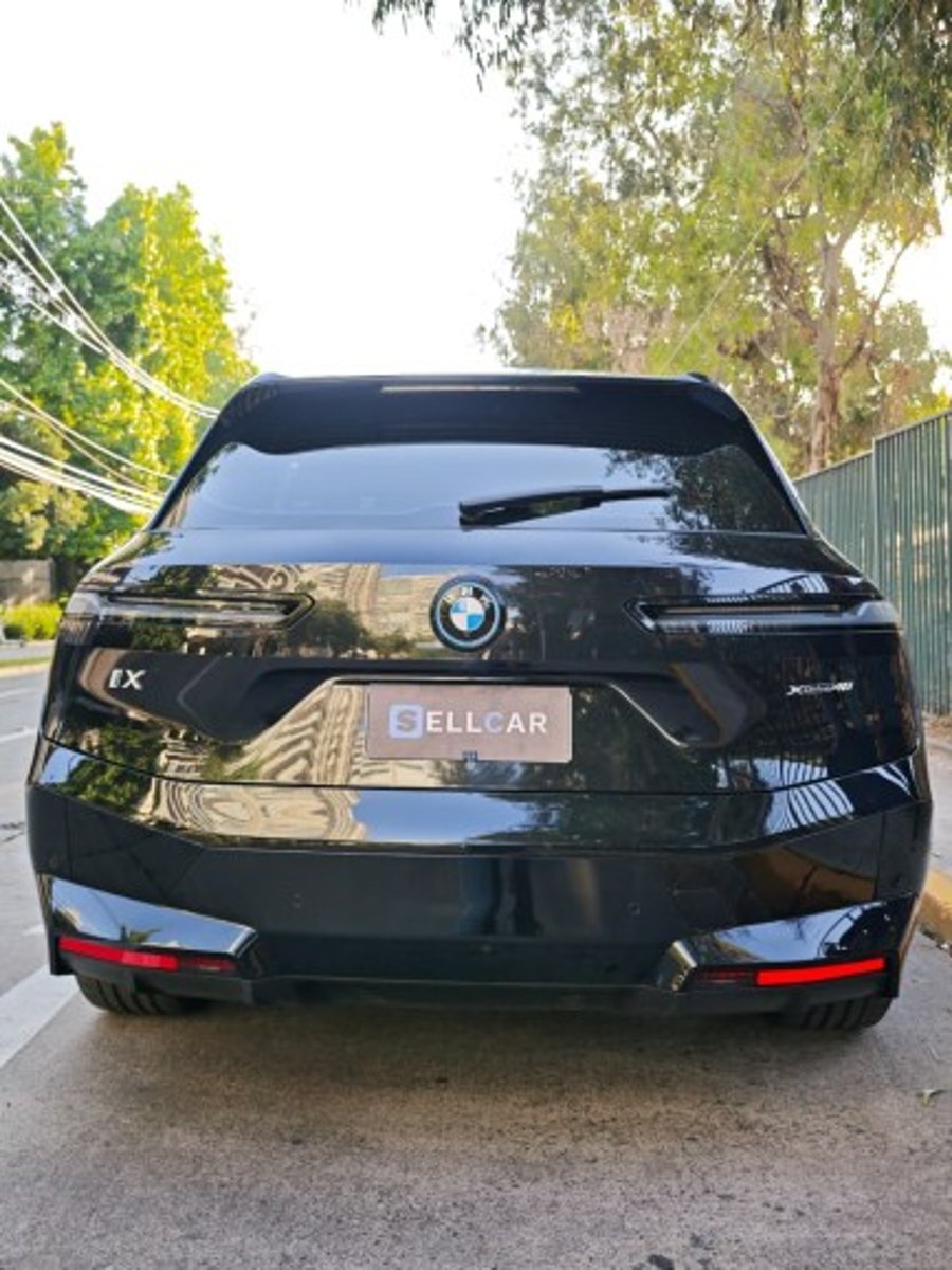BMW Ix 2023 - Imagen 4 de 16